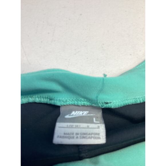 NIKE Activewear Training Women's Shorts Black & Green Size Large - Picture 3 of 4